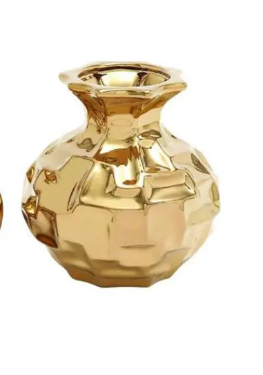 Gold Ceramic Vase – Hand-Decorated With Unique Surface Patterns 1
