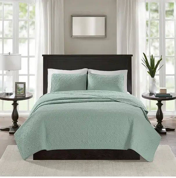 Madison Park Seafoam Quebec Reversible Bedding Set 1