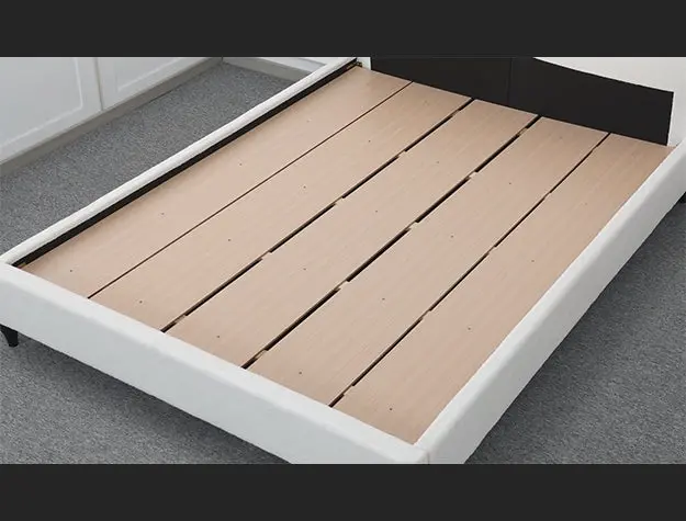 Premium Exterior Decking Boards – Durable Wood-Effect Composite Or Timber Planks 1