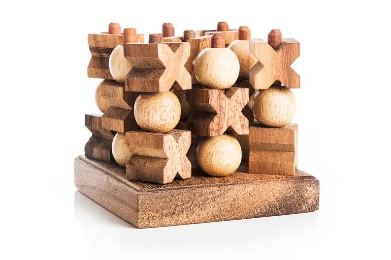 Tic-Tac-Toe 3D Wooden Strategy Puzzle – Interactive Brain Teaser 1